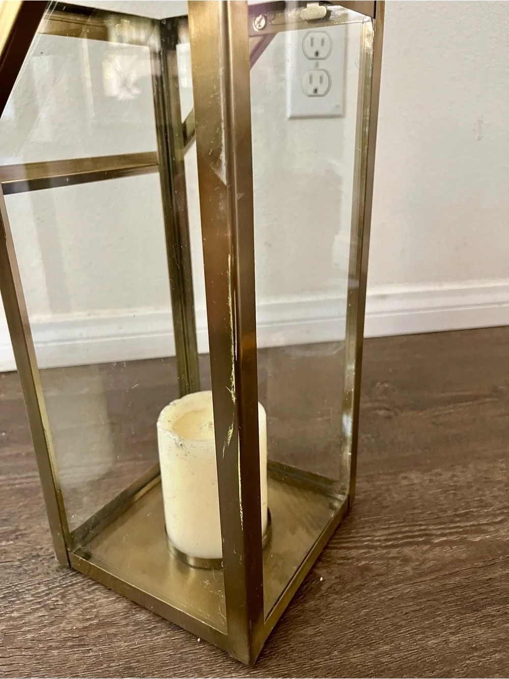 N/A elegant gold
